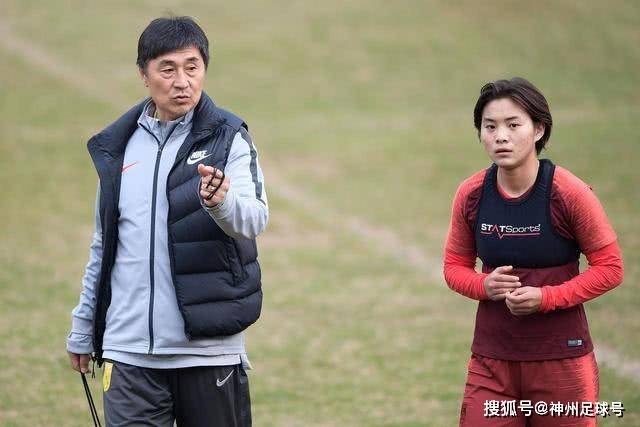 布伦森43分哈特24+13+8 尼克斯险胜步行者1-0